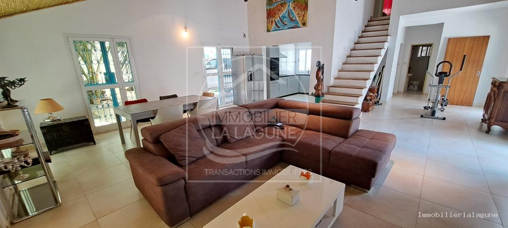 Agence Immobilière Saly Sénégal - V3244 - Villa à SALY - V3244-villa-a-vendre-a-saly-avec-piscine-senegal