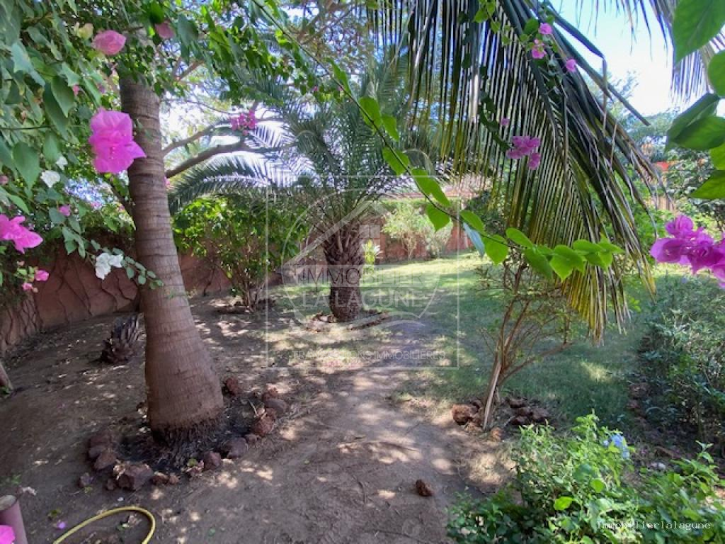 Agence Immobilière Saly Sénégal - V3162 - Villa à NGAPAROU - V3162 villa a vendre ngaparou senegal
