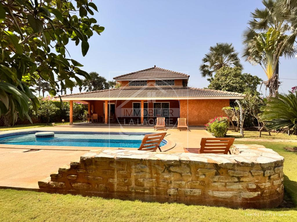 Agence Immobilière Saly Sénégal - V3264 - Villa à SALY - V3264 villa a vendre saly senegal
