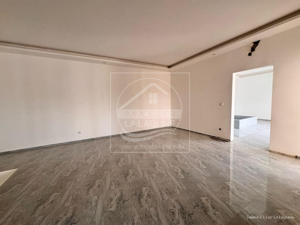Agence Immobilière Saly Sénégal - V3129 - Villa à SOMONE - V3129 villa a vendre lagune somone senegal