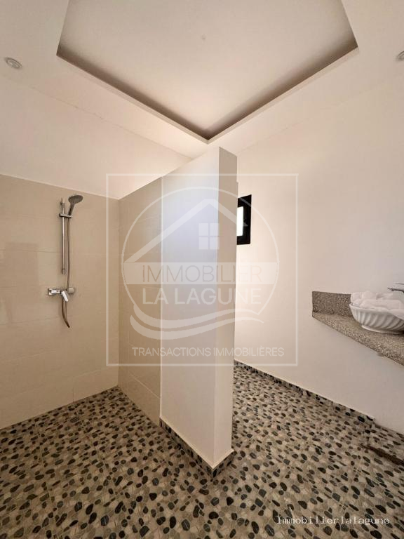 Agence Immobilière Saly Sénégal - V3129 - Villa à SOMONE - V3129 villa a vendre lagune somone senegal