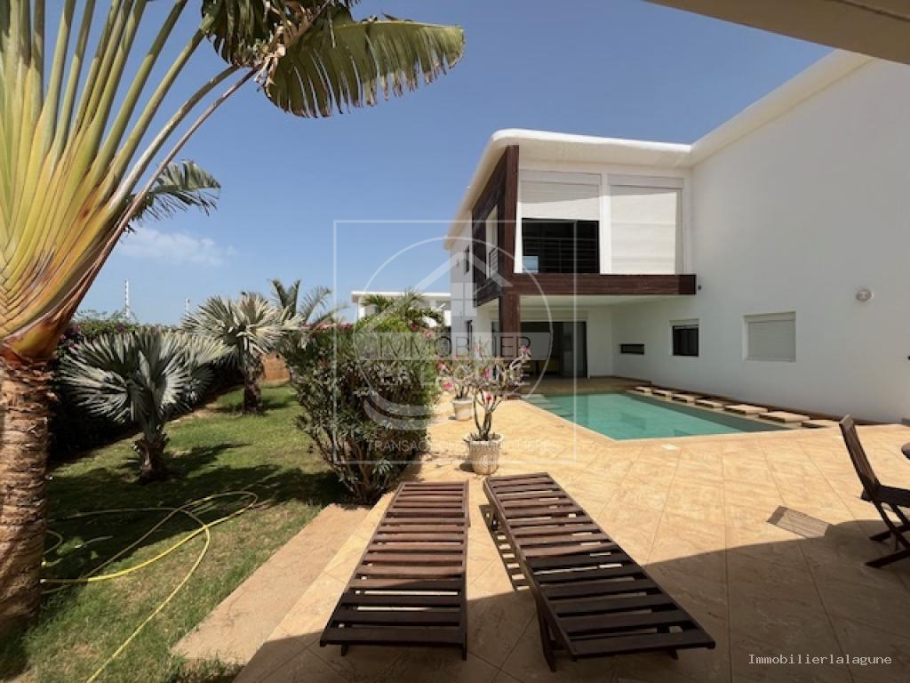 Agence Immobilière Saly Sénégal - V2706 - Villa à NGAPAROU - V2706 villa neuve à vendre ngaparou senegal