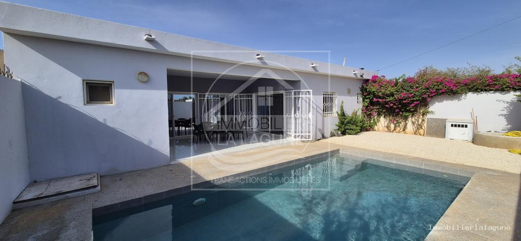 Agence Immobilière Saly Sénégal - V3261 - Villa à NGAPAROU - V3261-villa-a-vendre-a-ngaparou-senegal-avec-pisicne
