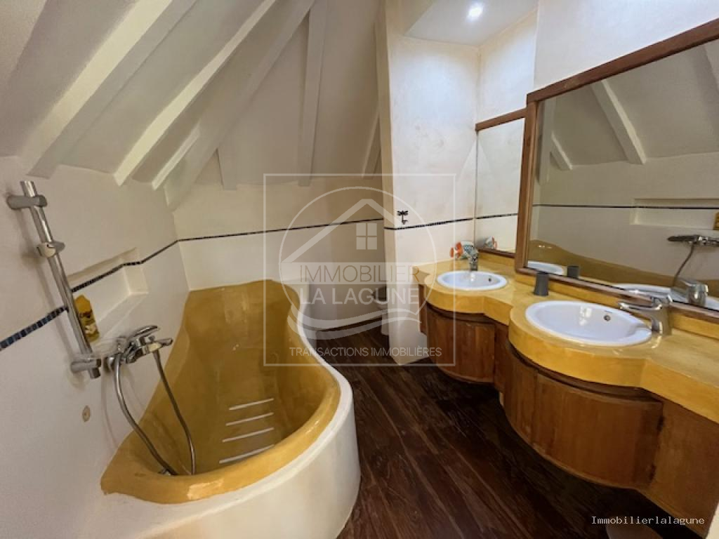 Agence Immobilière Saly Sénégal - V3271 - Villa à NGAPAROU - V3271 villa a vendre ngaparou senegal