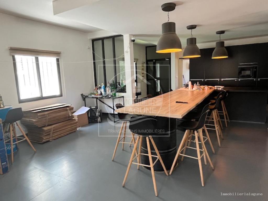 Agence Immobilière Saly Sénégal - C3274 - Commerce à SALY - C3274 bâtiment a vendre a saly