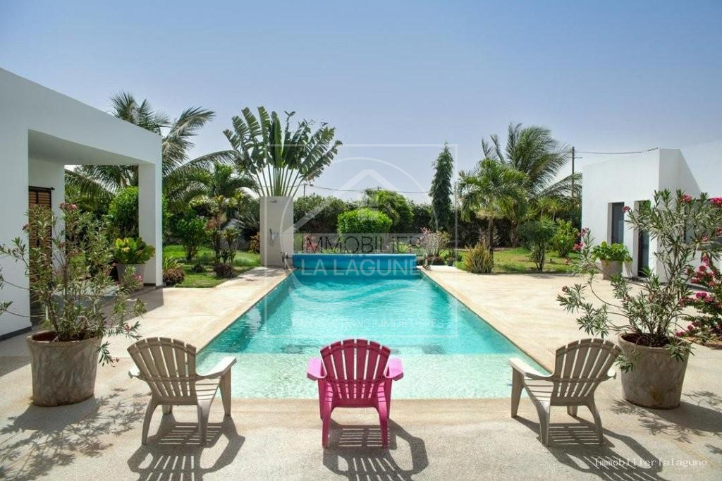 Agence Immobilière Saly Sénégal - V3277 - Villa à N'DIOROKH - V3277-villa-a-vendre-a-ndiorokh-senegal-avec-pisicne