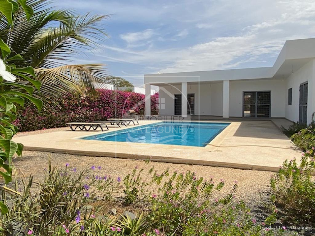 Agence Immobilière Saly Sénégal - V3276 - Villa à NGAPAROU - V3276 villa a vendre ngaparou senegal