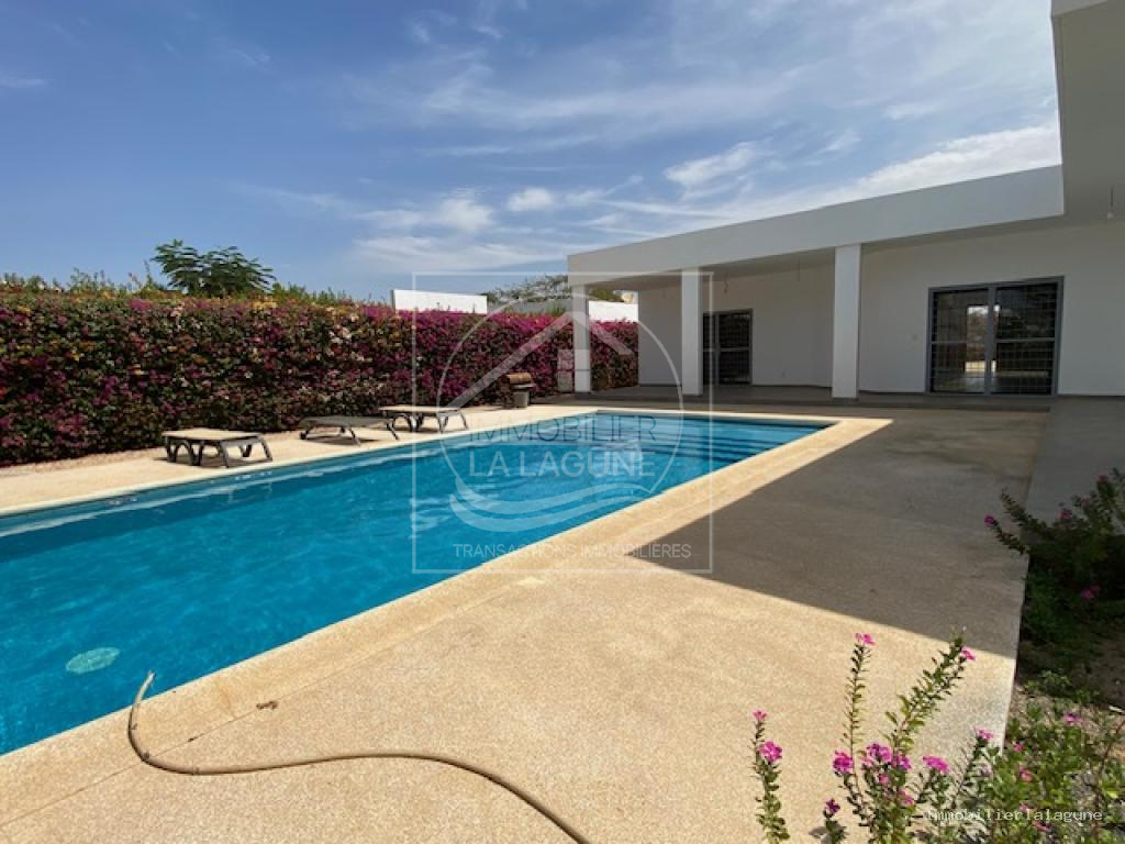 Agence Immobilière Saly Sénégal - V3276 - Villa à NGAPAROU - V3276 villa a vendre ngaparou senegal