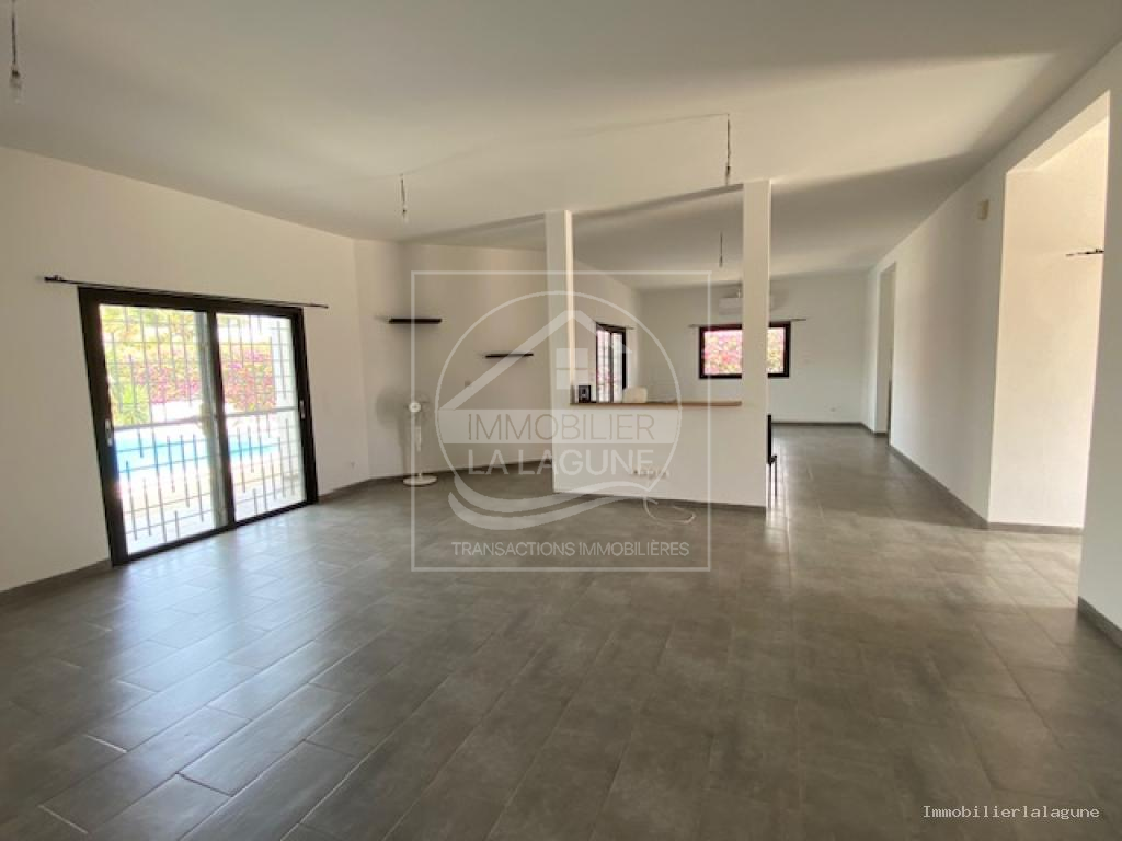 Agence Immobilière Saly Sénégal - V3276 - Villa à NGAPAROU - V3276 villa a vendre ngaparou senegal