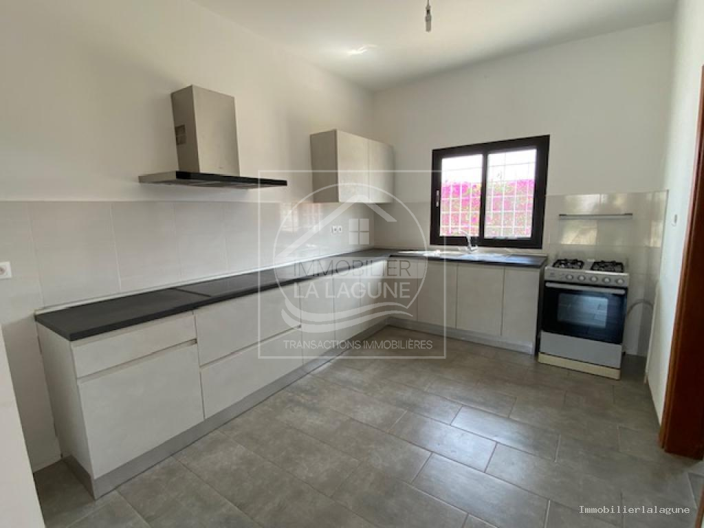 Agence Immobilière Saly Sénégal - V3276 - Villa à NGAPAROU - V3276 villa a vendre ngaparou senegal