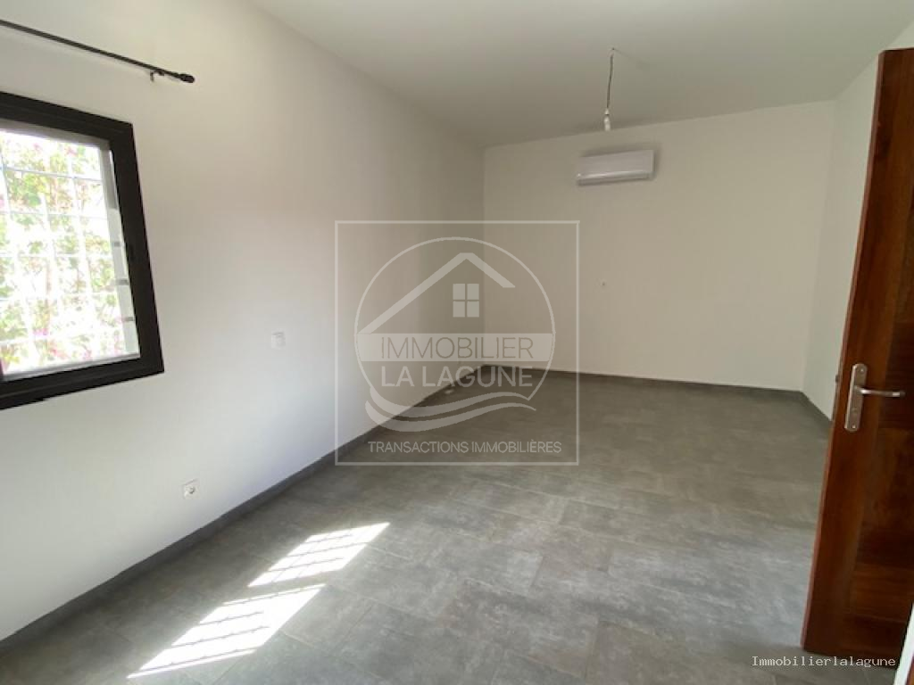 Agence Immobilière Saly Sénégal - V3276 - Villa à NGAPAROU - V3276 villa a vendre ngaparou senegal