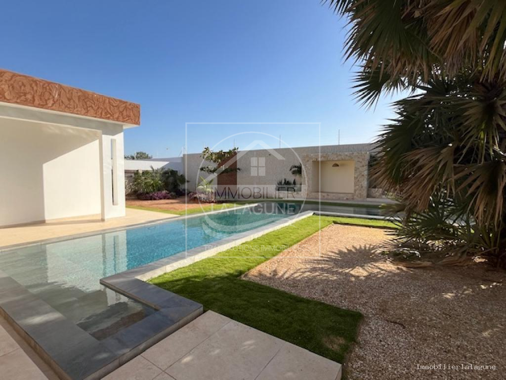 Agence Immobilière Saly Sénégal - V3279 - Villa à NGUERIGNE - V3279 villa a vendre nguerigne senegal