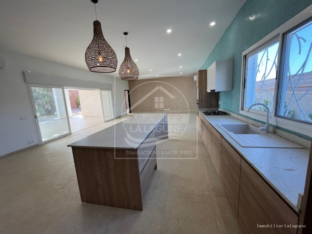 Agence Immobilière Saly Sénégal - V3279 - Villa à NGUERIGNE - V3279 villa a vendre nguerigne senegal