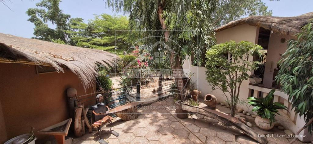 Agence Immobilière Saly Sénégal - C3282 - Commerce à MBOUR - C3282-commerce-a-vendre-a-mbour-senegal-vue-mer