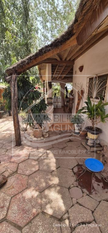Agence Immobilière Saly Sénégal - C3282 - Commerce à MBOUR - C3282-commerce-a-vendre-a-mbour-senegal-vue-mer
