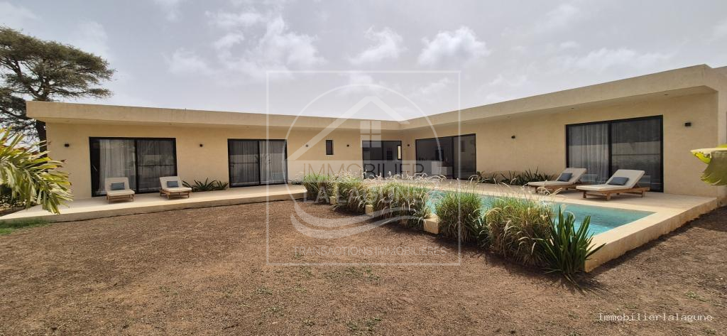 Agence Immobilière Saly Sénégal - V3284 - Villa à NGUERIGNE - V3284-villa-a-vendre-a-nguerigne-senegal-avec-piscine