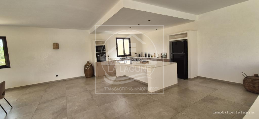 Agence Immobilière Saly Sénégal - V3284 - Villa à NGUERIGNE - V3284-villa-a-vendre-a-nguerigne-senegal-avec-piscine