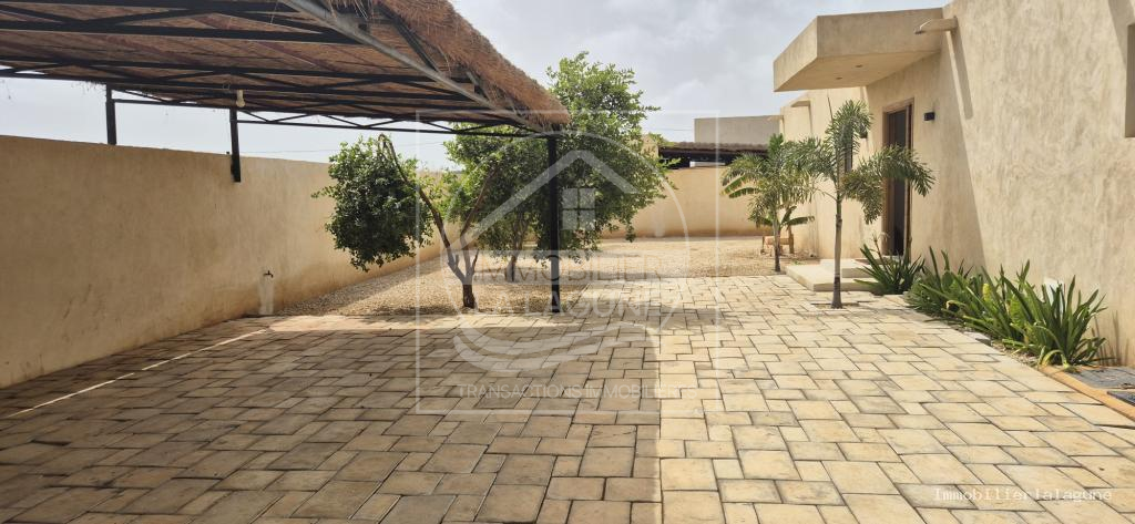 Agence Immobilière Saly Sénégal - V3284 - Villa à NGUERIGNE - V3284-villa-a-vendre-a-nguerigne-senegal-avec-piscine