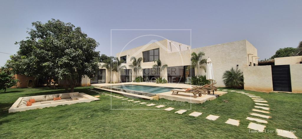 Agence Immobilière Saly Sénégal - V3285 - Villa à NGUERIGNE - V3285-villa-a-vendre-a-nguerigne-senegal-avec-piscine