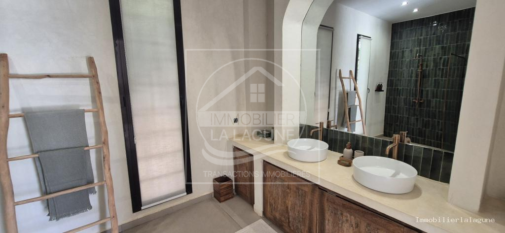 Agence Immobilière Saly Sénégal - V3285 - Villa à NGUERIGNE - V3285-villa-a-vendre-a-nguerigne-senegal-avec-piscine