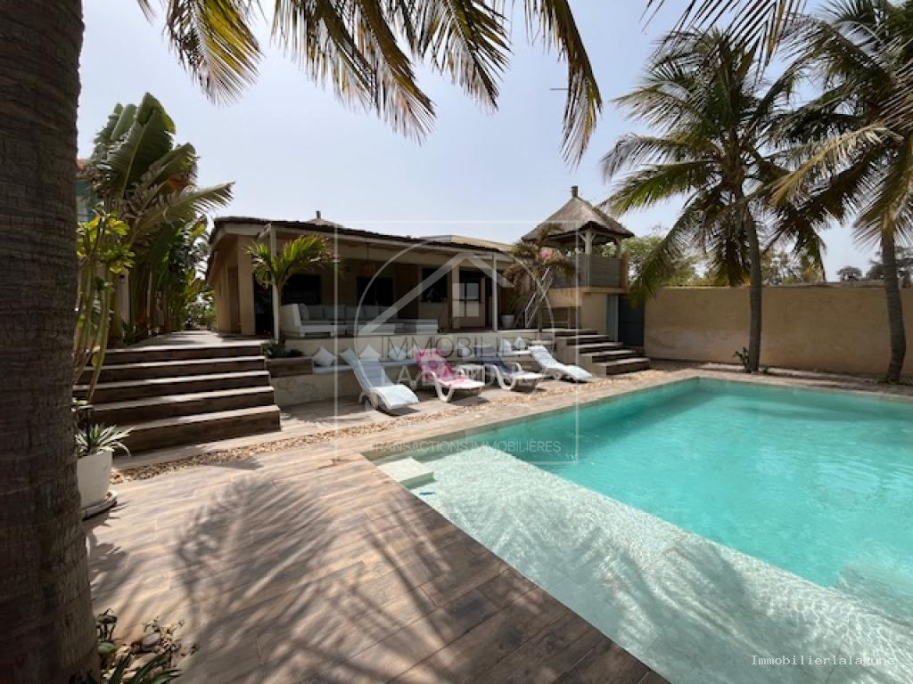 Agence Immobilière Saly Sénégal - V3182 - Villa à NIANING - V3182-villa-a-vendre-a-nianing-senegal-bord-de-mer-avec-piscine