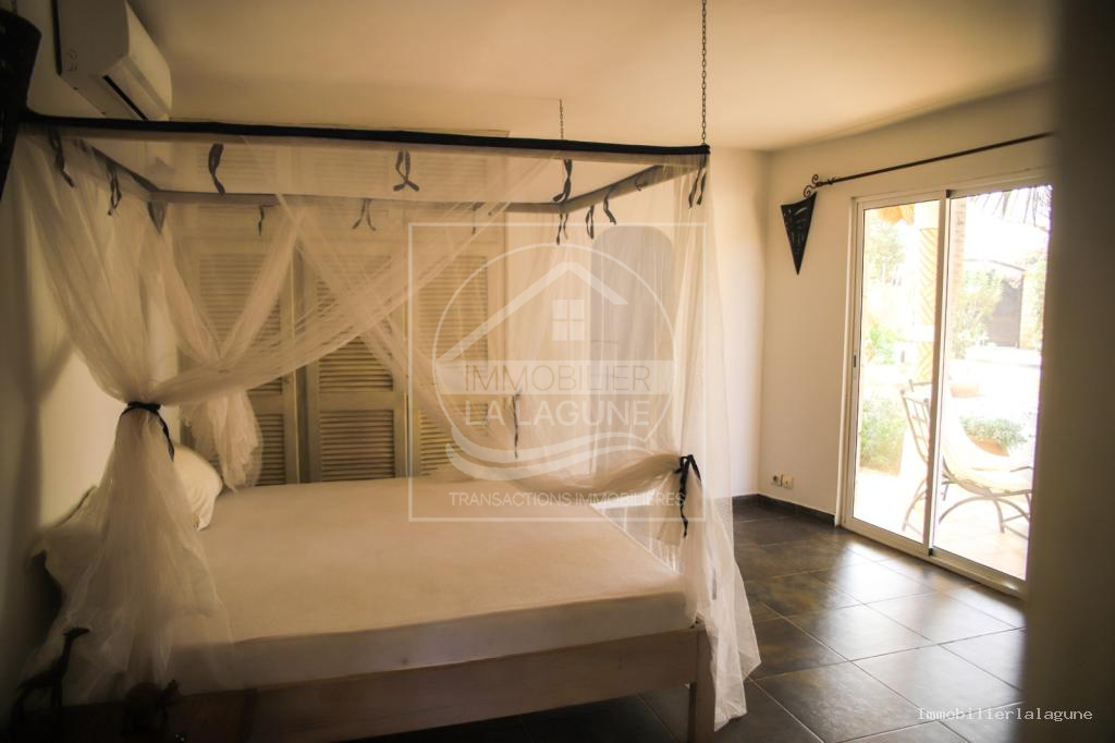 Agence Immobilière Saly Sénégal - V3293 - Villa à NGUERIGNE - V3293-villa-a-vendre-a-nguerigne-senegal-avec-piscine