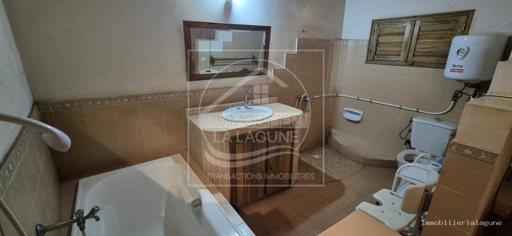 Agence Immobilière Saly Sénégal - C3282 - Commerce à MBOUR - C3282-commerce-a-vendre-a-mbour-senegal-vue-mer