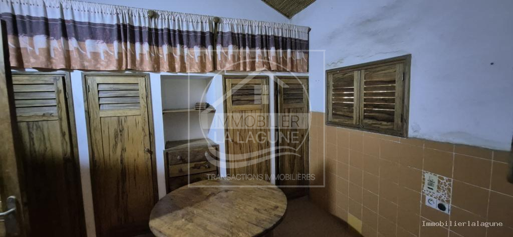 Agence Immobilière Saly Sénégal - C3282 - Commerce à MBOUR - C3282-commerce-a-vendre-a-mbour-senegal-vue-mer