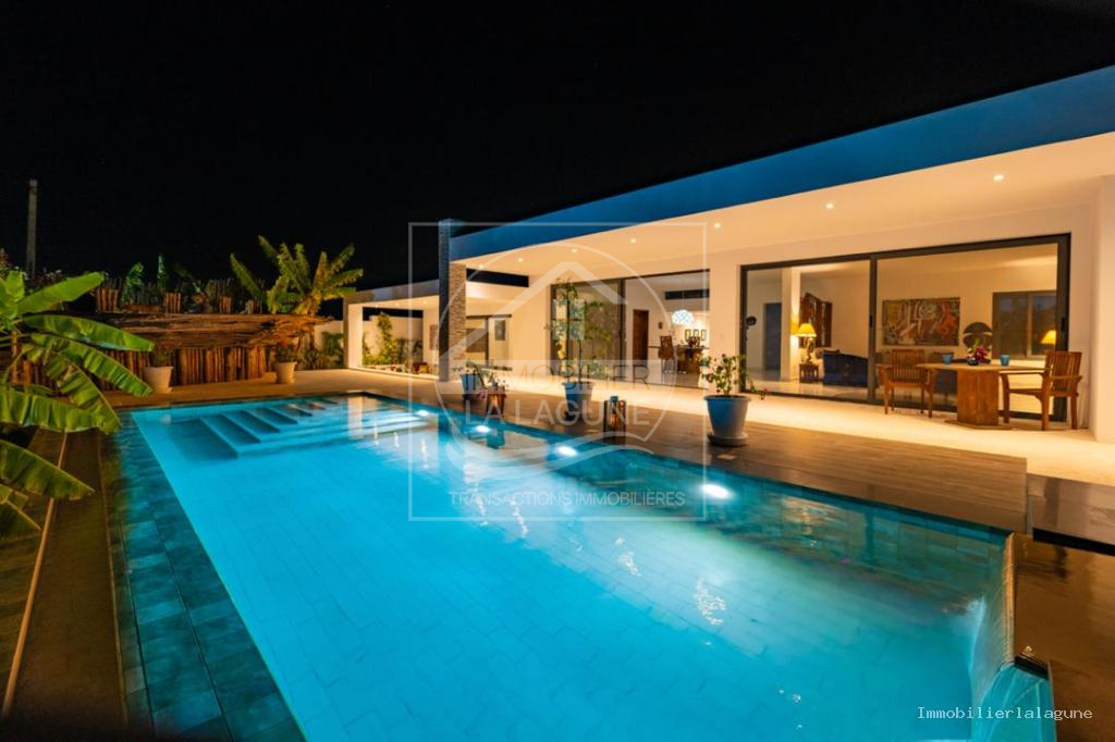 Agence Immobilière Saly Sénégal - V3318 - Villa à NIANING - V3318 villa a vendre pointe sarene senegal