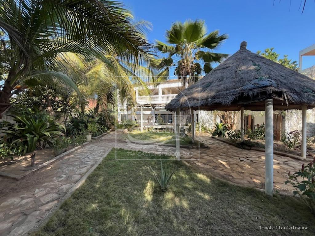 Agence Immobilière Saly Sénégal - V3329 - Villa à SOMONE - V3329 villa somone senegal à rénover