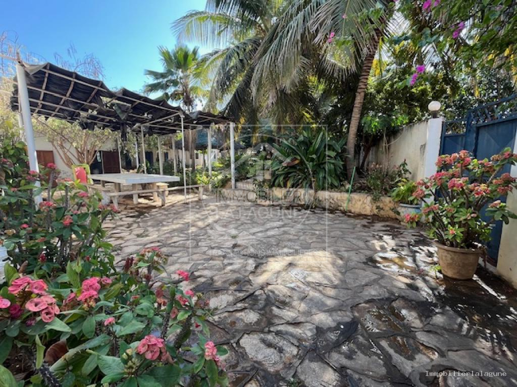Agence Immobilière Saly Sénégal - V3329 - Villa à SOMONE - V3329 villa somone senegal à rénover
