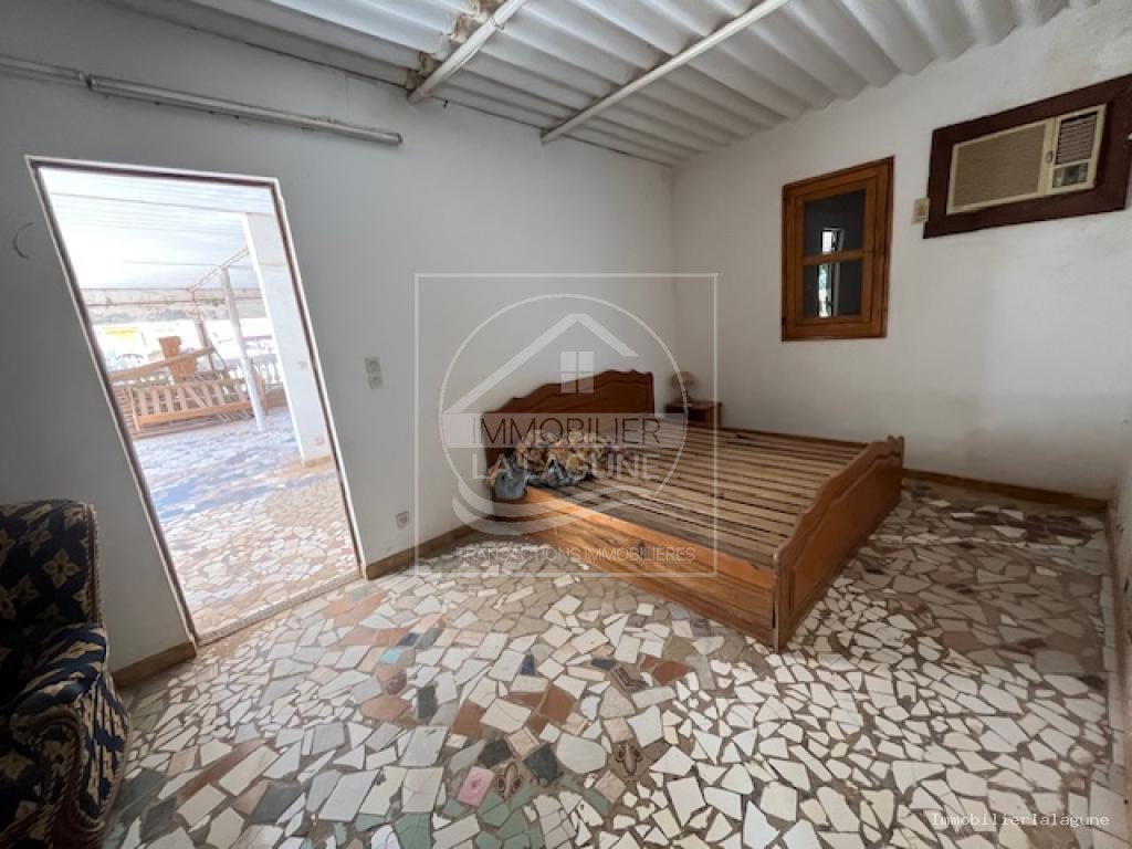 Agence Immobilière Saly Sénégal - V3329 - Villa à SOMONE - V3329 villa somone senegal à rénover