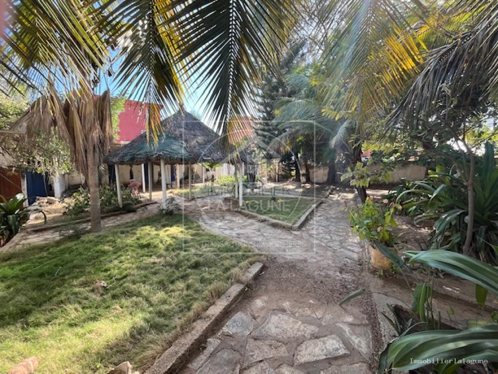 Agence Immobilière Saly Sénégal - V3329 - Villa à SOMONE - V3329 villa somone senegal à rénover