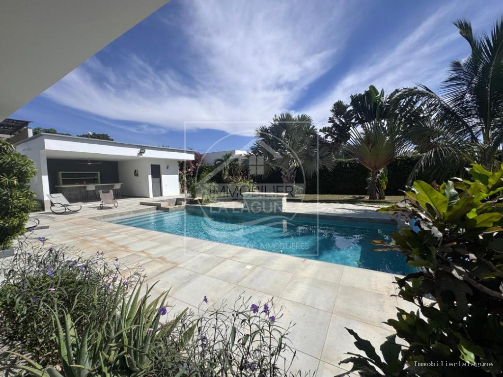 Agence Immobilière Saly Sénégal - V3304 - Villa à NGAPAROU - V3304 villa a vendre ngaparou senegal