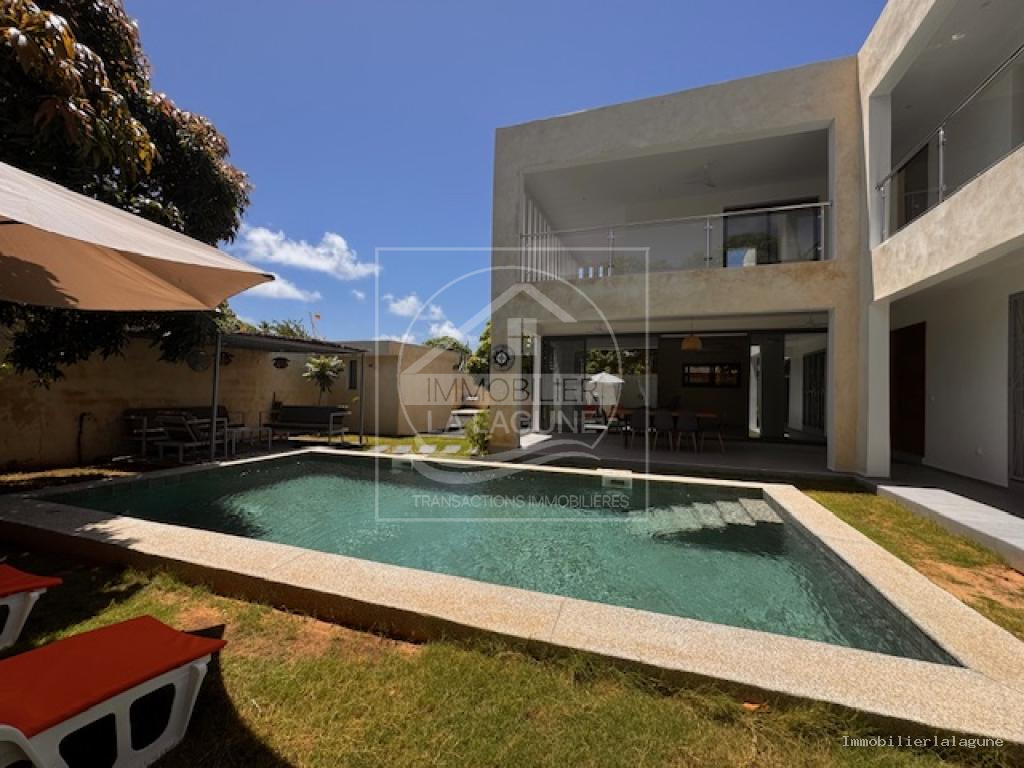 Agence Immobilière Saly Sénégal - V3332 - Villa à NGAPAROU - V3332 villa a vendre ngaparou senegal