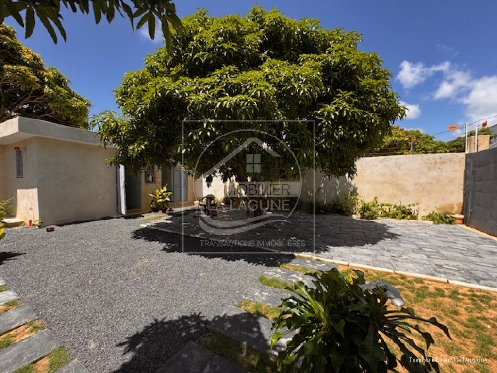 Agence Immobilière Saly Sénégal - V3333 - Villa à NGAPAROU - V3333 villa a vendre ngaparou senegal