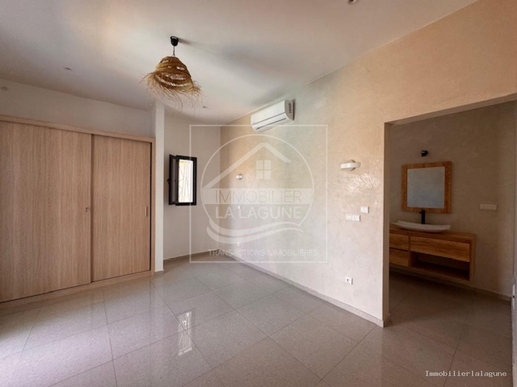 Agence Immobilière Saly Sénégal - V3333 - Villa à NGAPAROU - V3333 villa a vendre ngaparou senegal