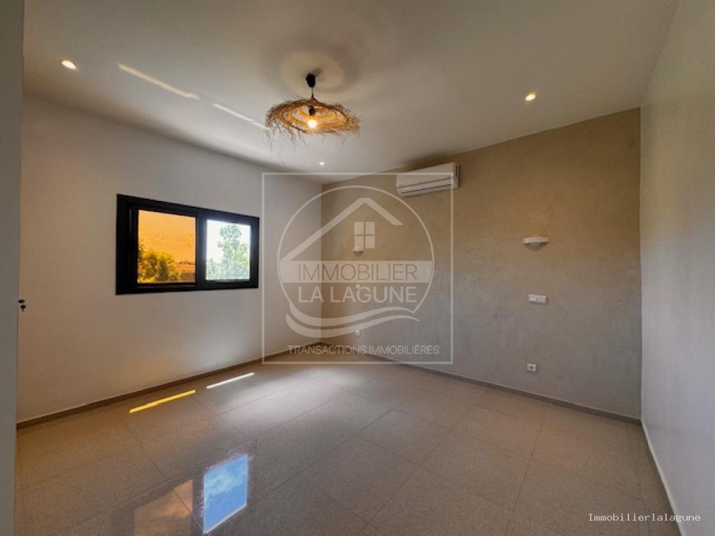 Agence Immobilière Saly Sénégal - V3333 - Villa à NGAPAROU - V3333 villa a vendre ngaparou senegal