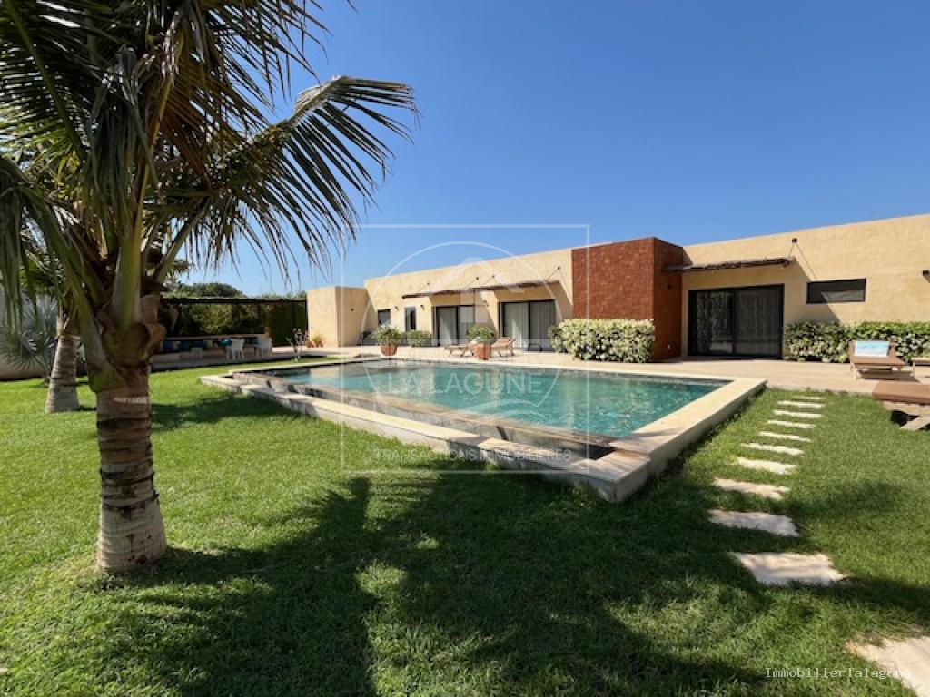 Agence Immobilière Saly Sénégal - V3196 - Villa à NGAPAROU - V3196 villa a vendre ngaparou senegal