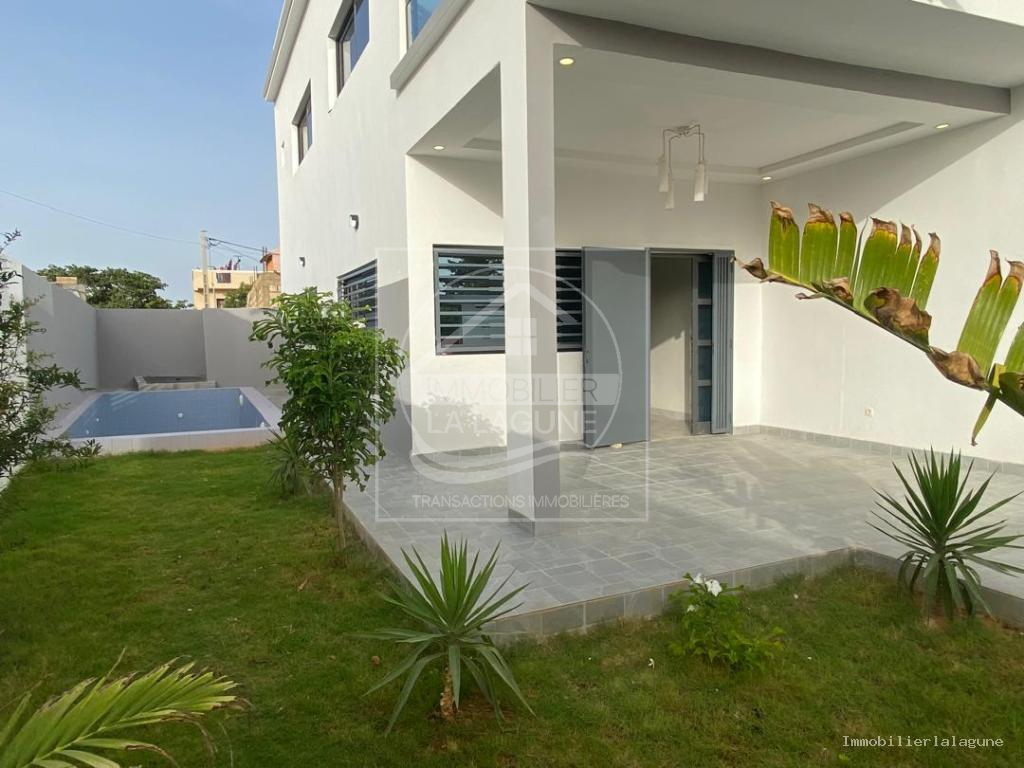Agence Immobilière Saly Sénégal - V3339 - Villa à NGAPAROU - Villa avec piscine à vendre à Ngaparou, Petite Côte Sénégal — Agence Immobilier La Lagune