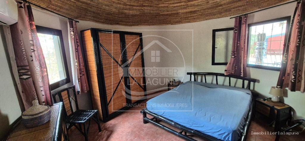 Agence Immobilière Saly Sénégal - V3347 - Villa à SOMONE - Chambre 1 de la villa avec vue sur la lagune de Somone à vendre, Petite Côte Sénégal — Agence Immobilier La Lagune