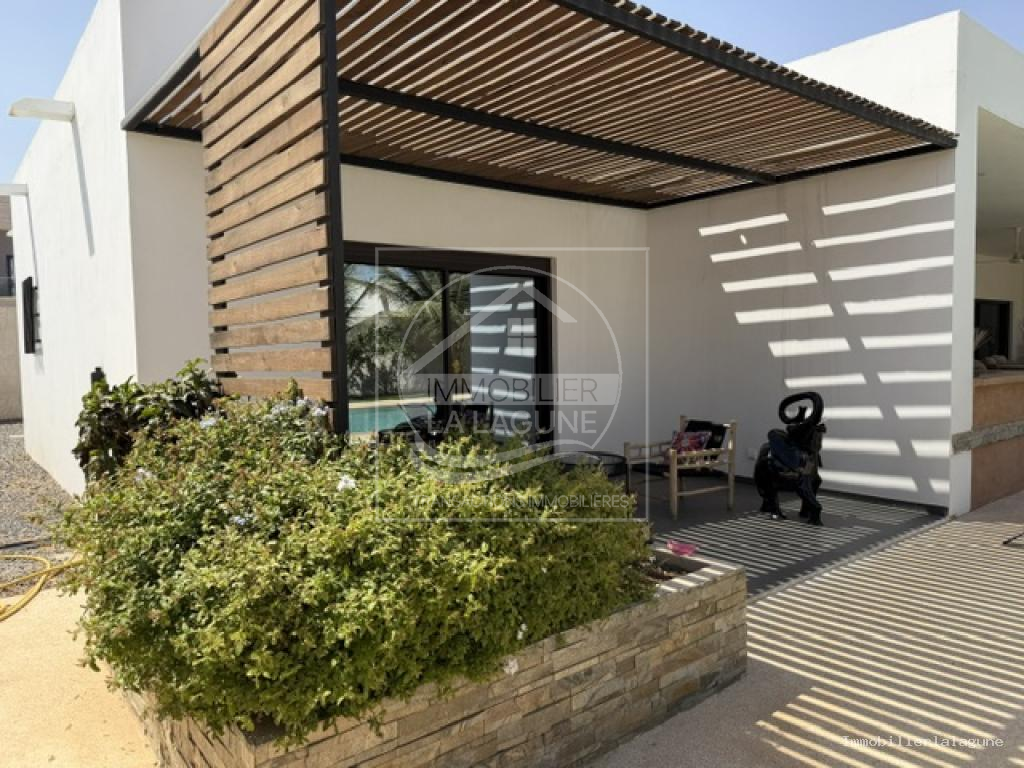 Agence Immobilière Saly Sénégal - V3350 - Villa à NGUERIGNE - V3350 villa a vendre nguerigne senegal