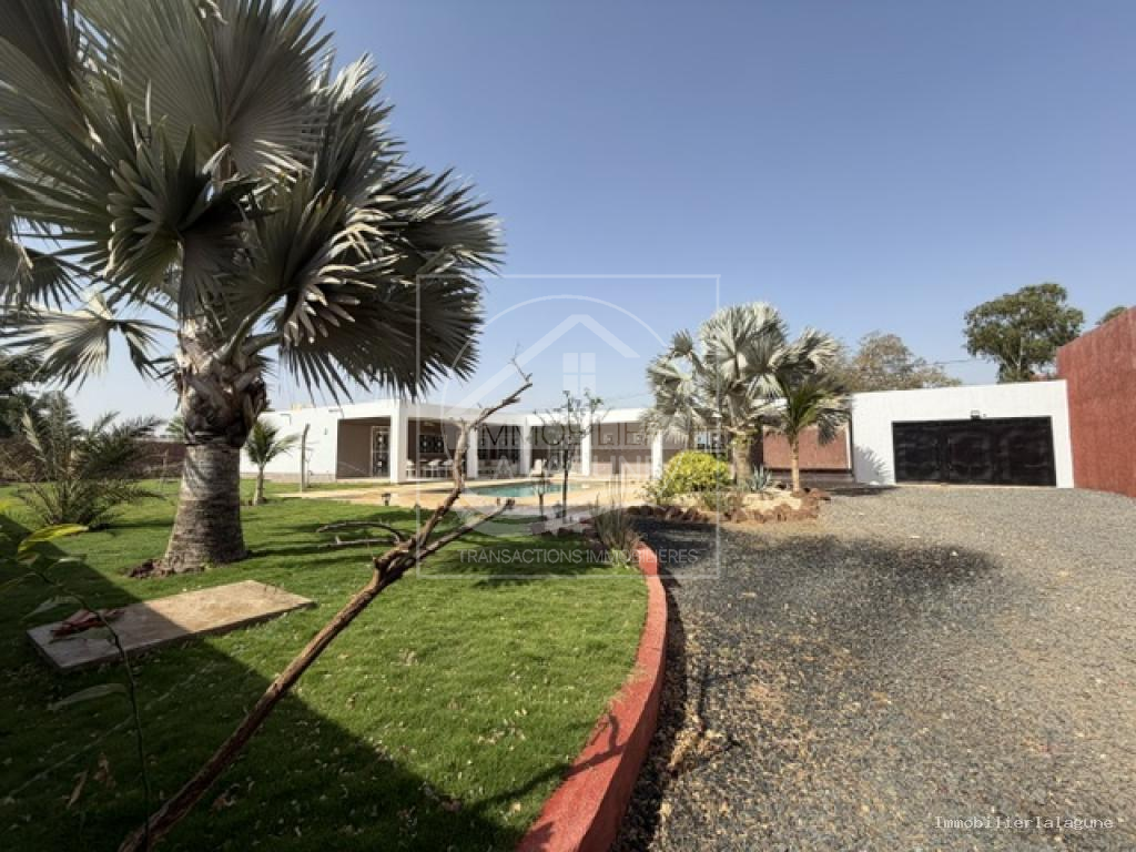 Agence Immobilière Saly Sénégal - V3351 - Villa à NGAPAROU - V3351 villa a vendre ngaparou senegal