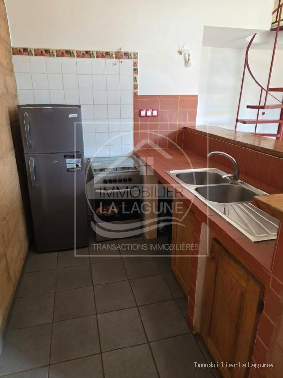 Agence Immobilière Saly Sénégal - V3349 - Villa à SOMONE - Cuisine 2 de la villa proche de la lagune de Somone à vendre, Petite Côte Sénégal — Agence Immobilier La Lagune
