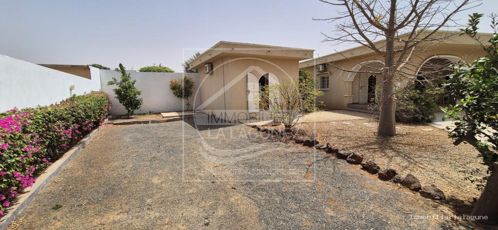 Agence Immobilière Saly Sénégal - V3356 - Villa à NGAPAROU - 