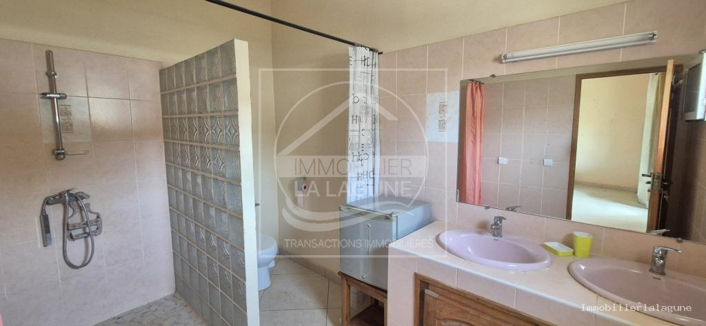 Agence Immobilière Saly Sénégal - V3356 - Villa à NGAPAROU - 