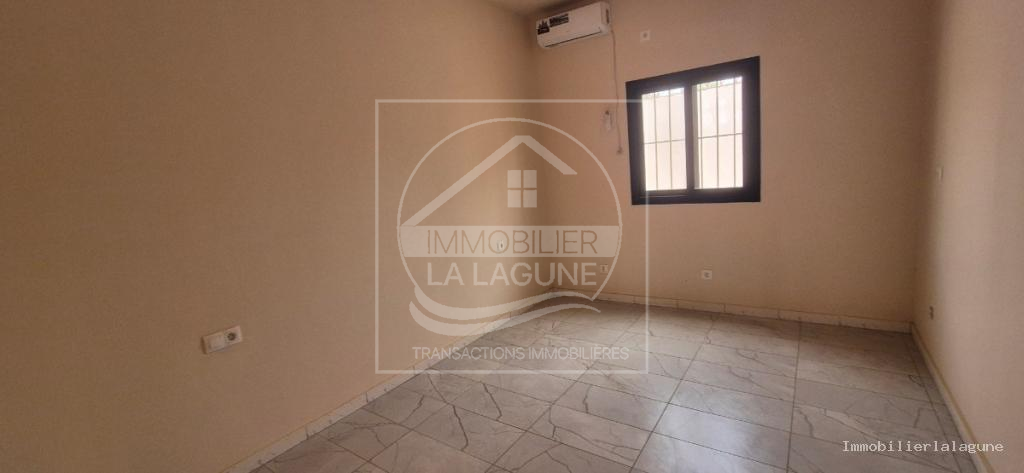 Agence Immobilière Saly Sénégal - A3357 - Appartement à SALY - Chambre 2 de l’appartement à vendre à Saly, proche des plages, Petite Côte Sénégal — Agence Immobilier La Lagune