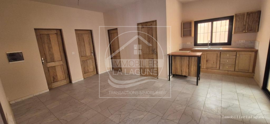 Agence Immobilière Saly Sénégal - A3357 - Appartement à SALY - Salon de l’appartement à vendre à Saly, proche des plages, Petite Côte Sénégal — Agence Immobilier La Lagune