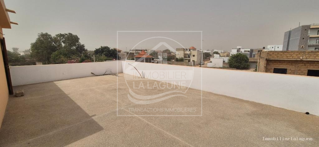Agence Immobilière Saly Sénégal - A3357 - Appartement à SALY - Terrasse de l’appartement à vendre à Saly, proche des plages, Petite Côte Sénégal — Agence Immobilier La Lagune
