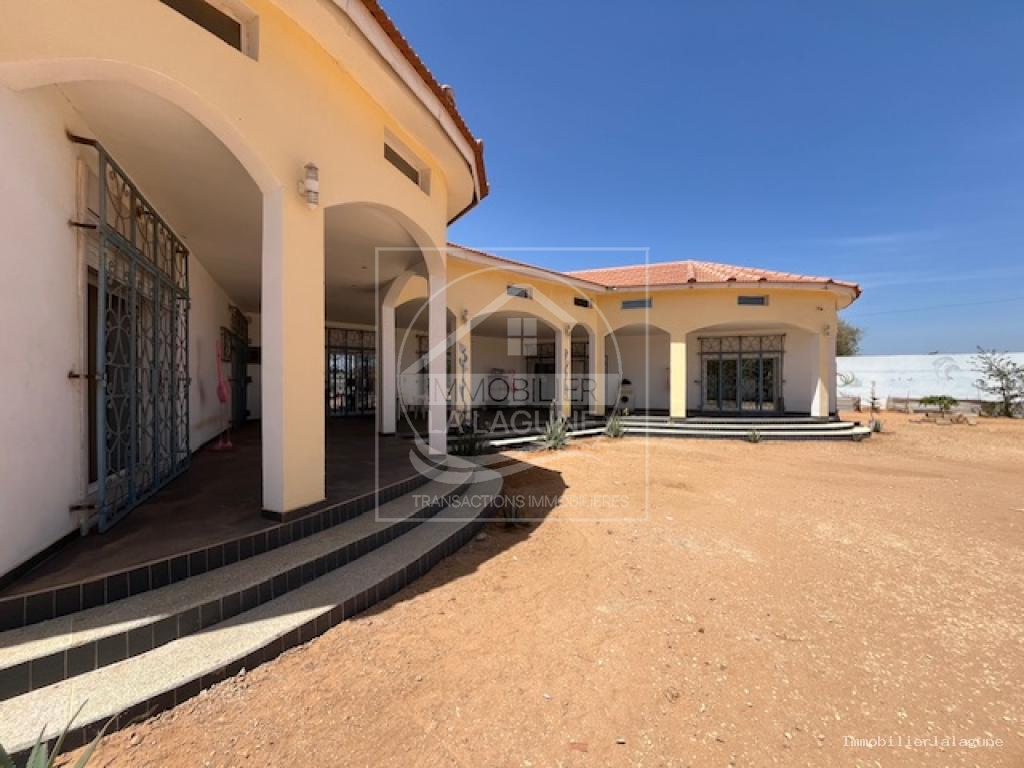 Agence Immobilière Saly Sénégal - V3360 - Villa à NGUERIGNE - V3360 propriété a nguerigne senegal